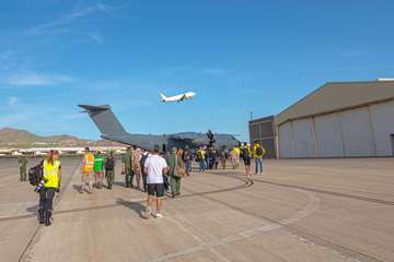 El Ejército del Aire pone a prueba sus capacidades en el cielo de Telde/Antonio Rico.